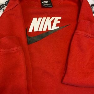 Nike crew cut JR XL fits a male small female med